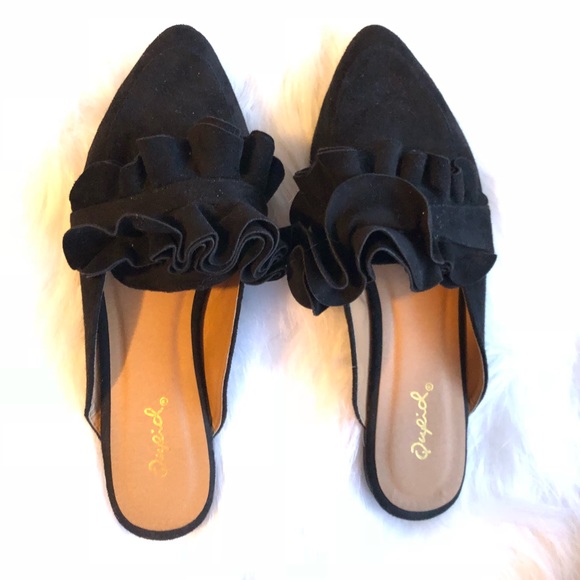 Qupid Shoes - NWOT Pointed Ruffle Mules